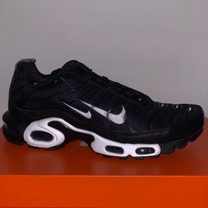 nike air max plus double swoosh